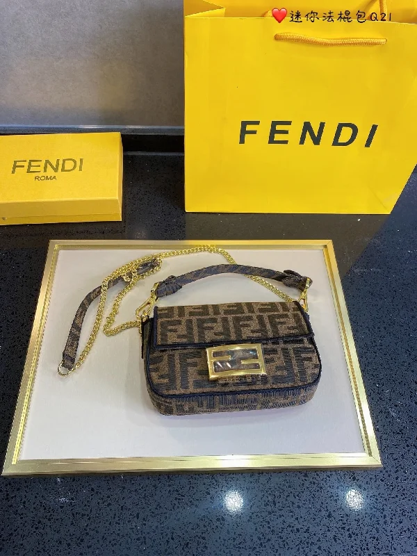 Luxury  Bags Fendi 135