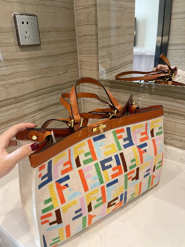 Luxury  Bags Fendi 141