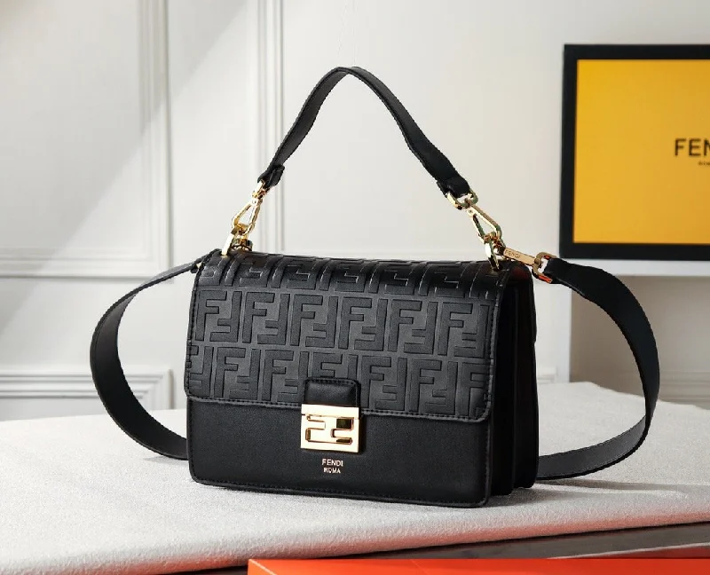 Luxury  Bags Fendi 070