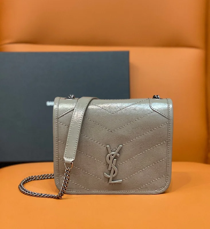 Yves Saint Laurent Niki Wallets On Chain Beige