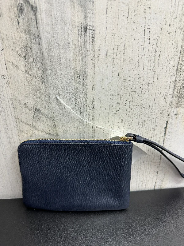 Wristlet By Coach  Size: Small