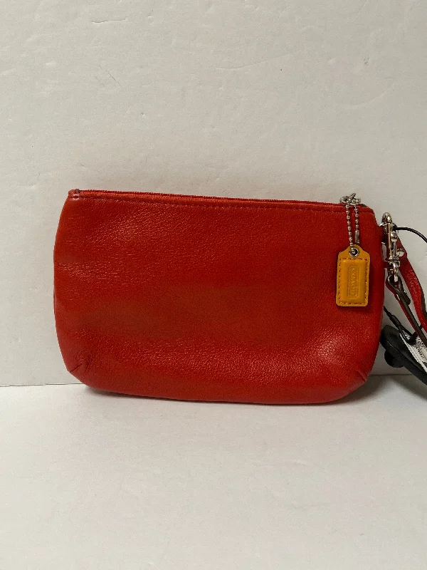 Wristlet Designer By Coach  Size: Small