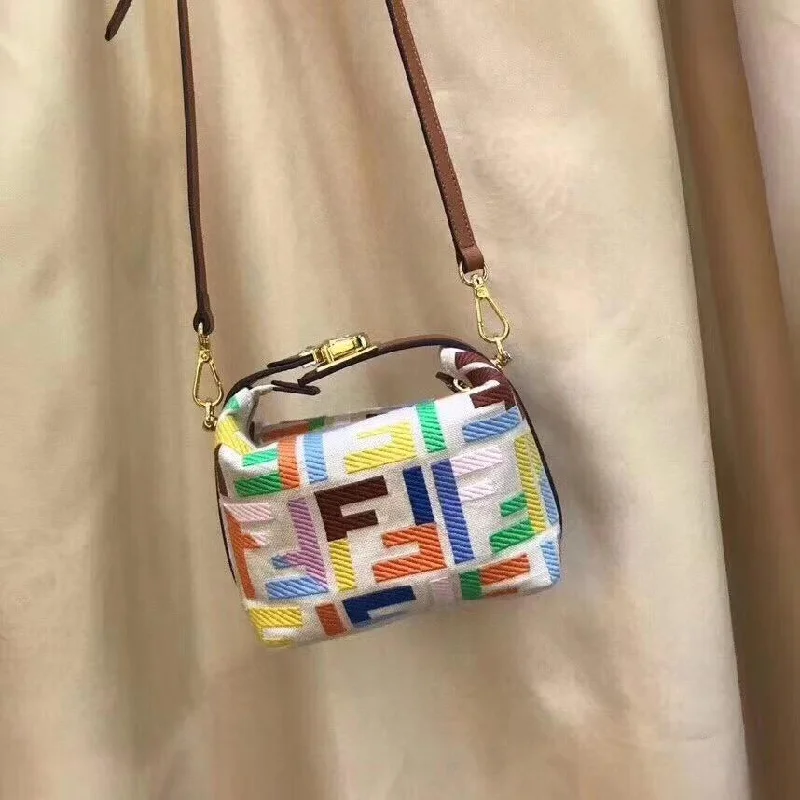 Luxury  Bags Fendi 067