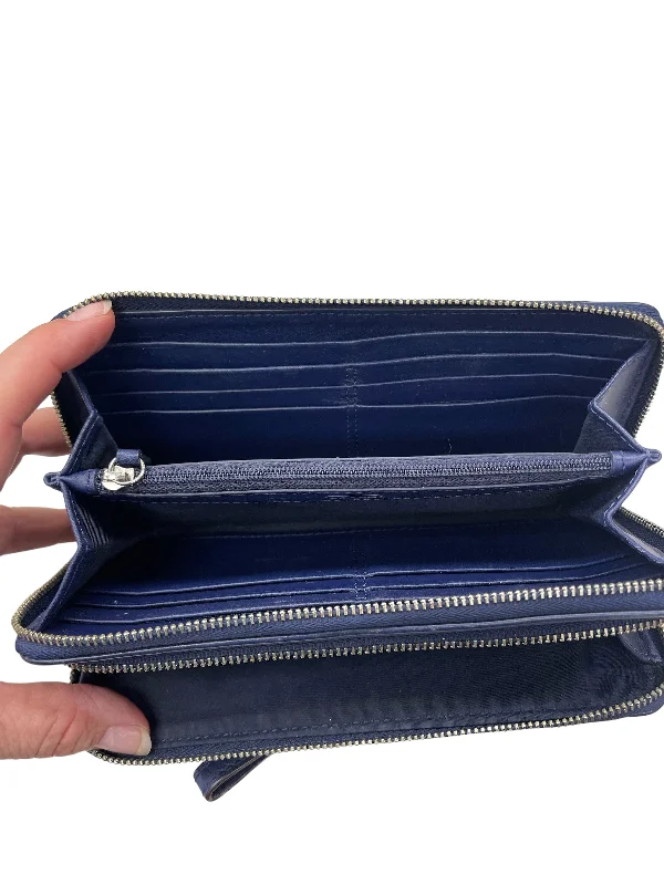 Wallet Designer By Coach  Size: Large