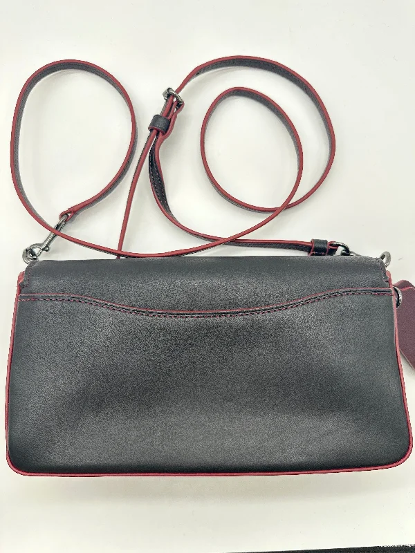 Handbag Designer By Coach  Size: Small