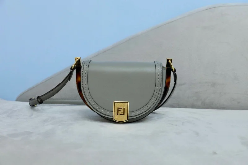 Luxury  Bags Fendi 056