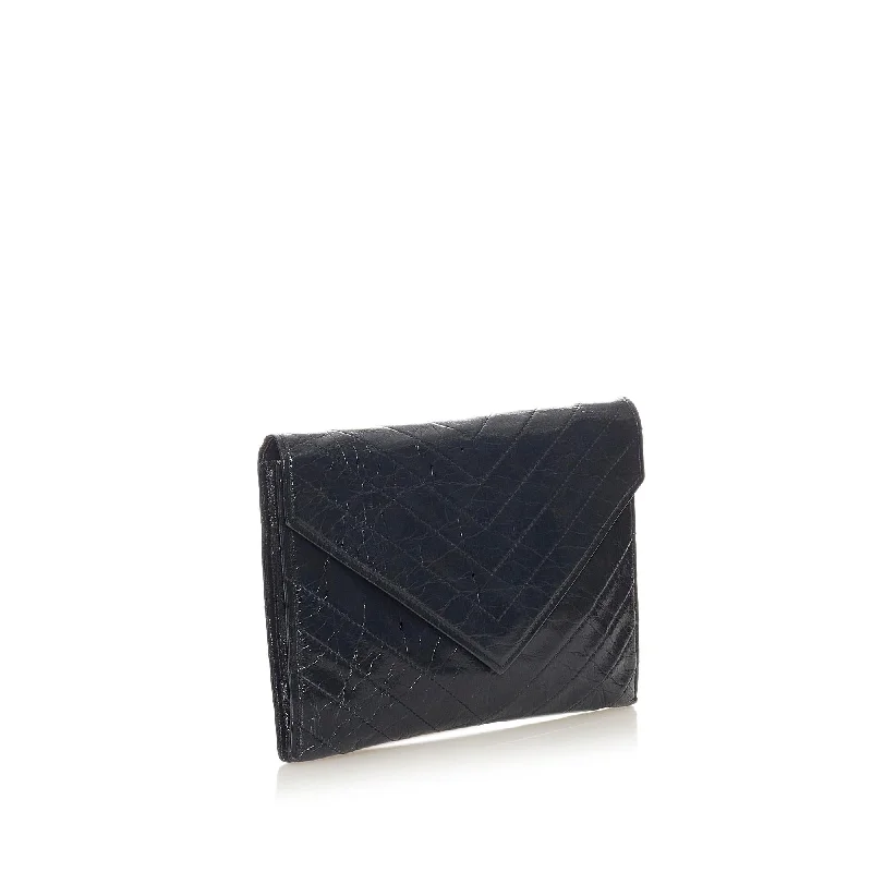 Saint Laurent Chevron Leather Clutch Bag (SHG-27231