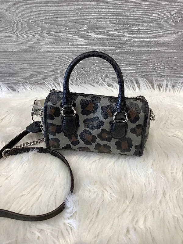 Handbag Designer By Coach  Size: Small