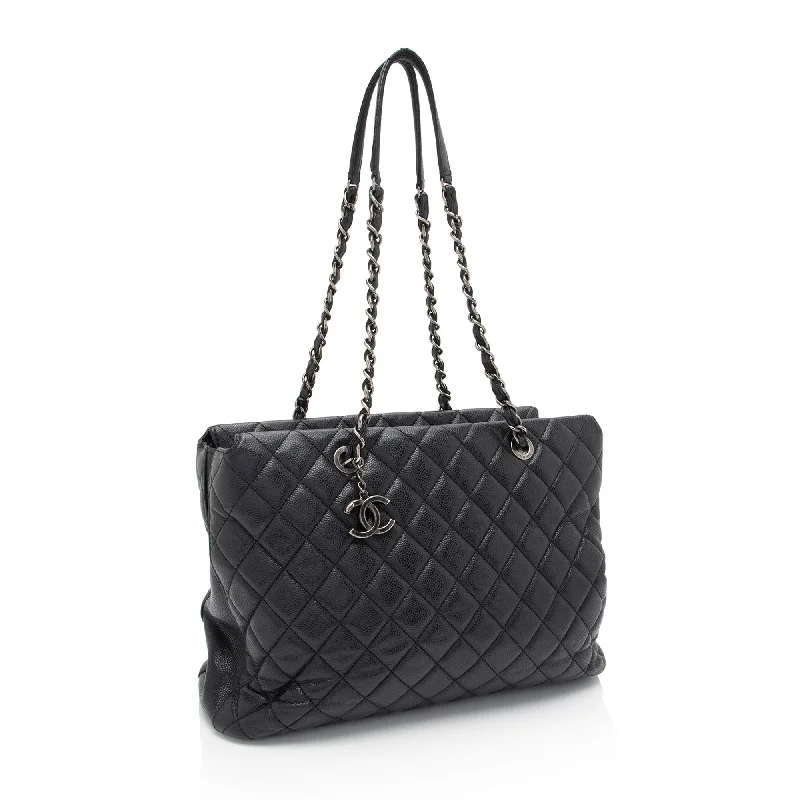 Chanel Caviar Leather Fold In Flap Top Tote (yvfNuJ)