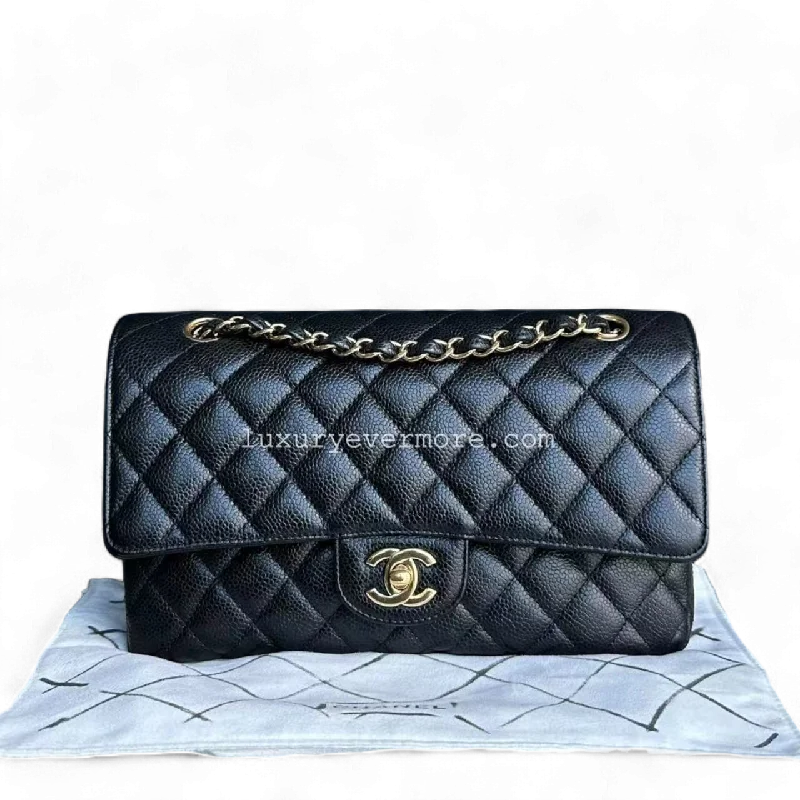 Classic Flap Medium Caviar 25CM Calfskin Black Golden Hardware Series 25